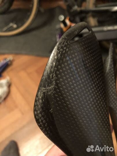 Седло для велосипеда карбоновое