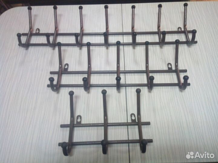 Обувницы, этажерки и вешалки