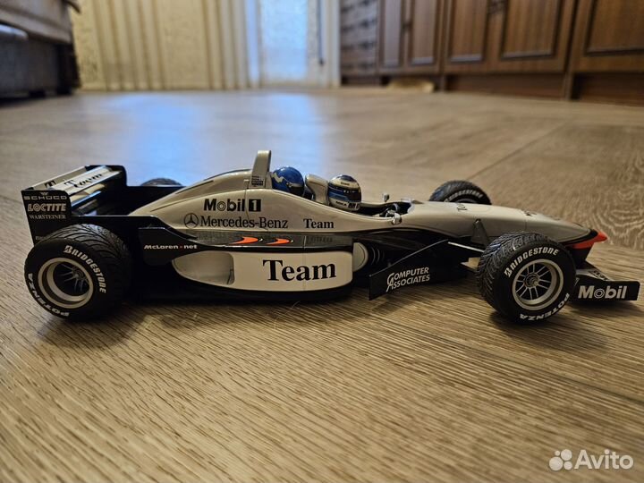 Mclaren Mercedes MP4-98T 1 18