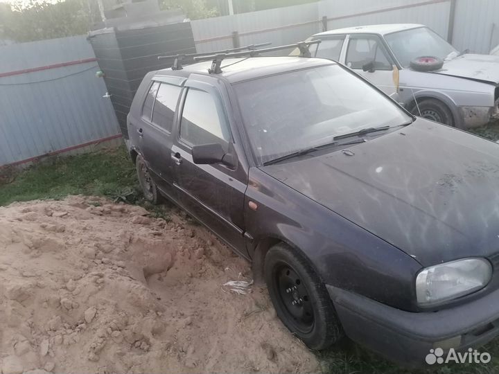 Volkswagen Golf 1.8 МТ, 1997, 470 000 км