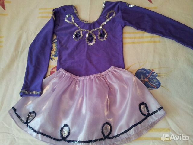 Гимнастический купальник с юбкой