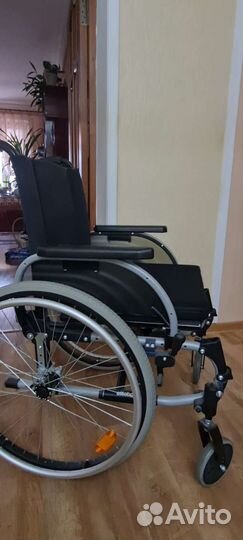 Инвалидная коляска