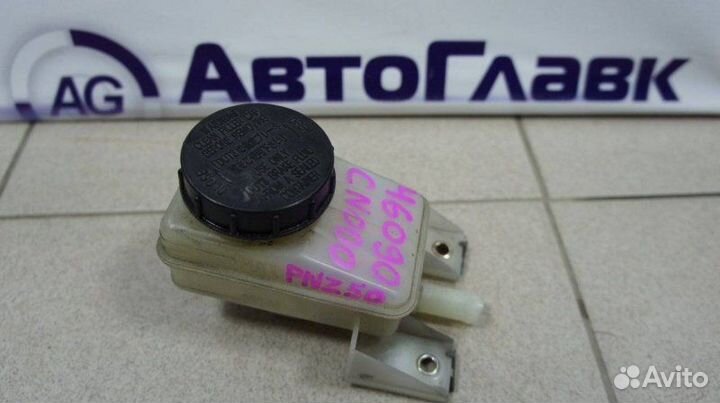 Бачок главного тормозного цилиндра Nissan Murano