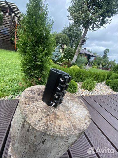 Зажим для трюкового самоката