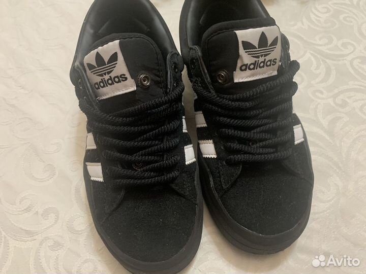 Кроссовки женские adidas 36 размер