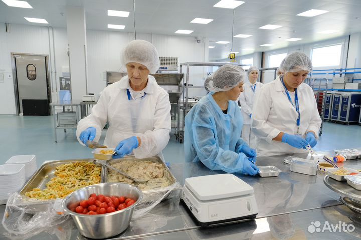 Комплектовщик на фабрику бортпитания (вахта)