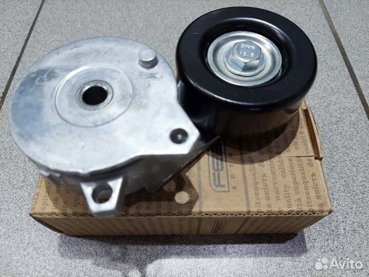 Натяжитель ремня