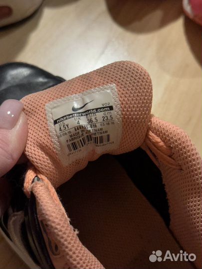 Кроссовки женские nike