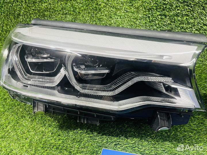 Фары переднего бампера BMW G30, LED Adaptive