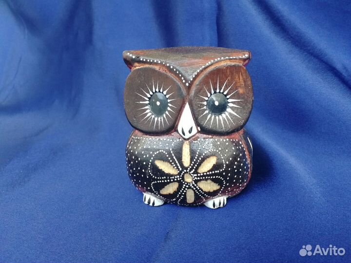 Фигурки и статуэтки