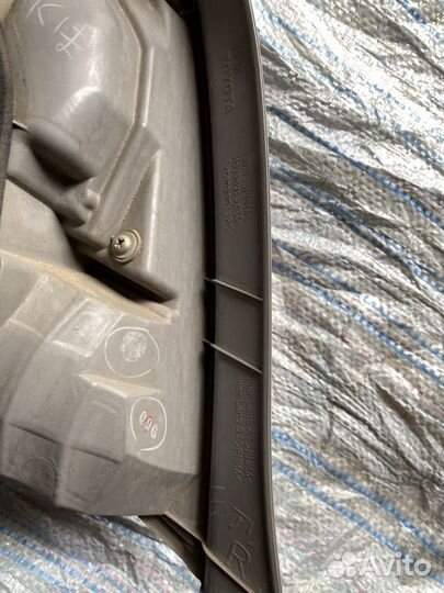 Продам, задний фонарь toyota allion