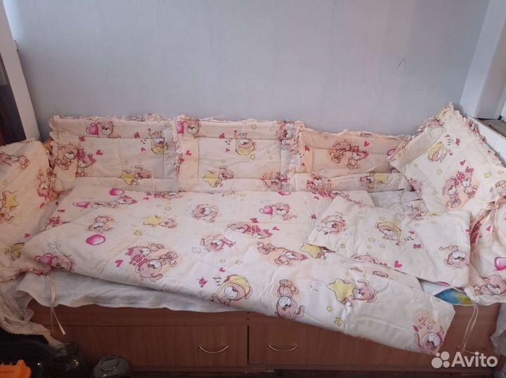 Постельное в детскую кроватку