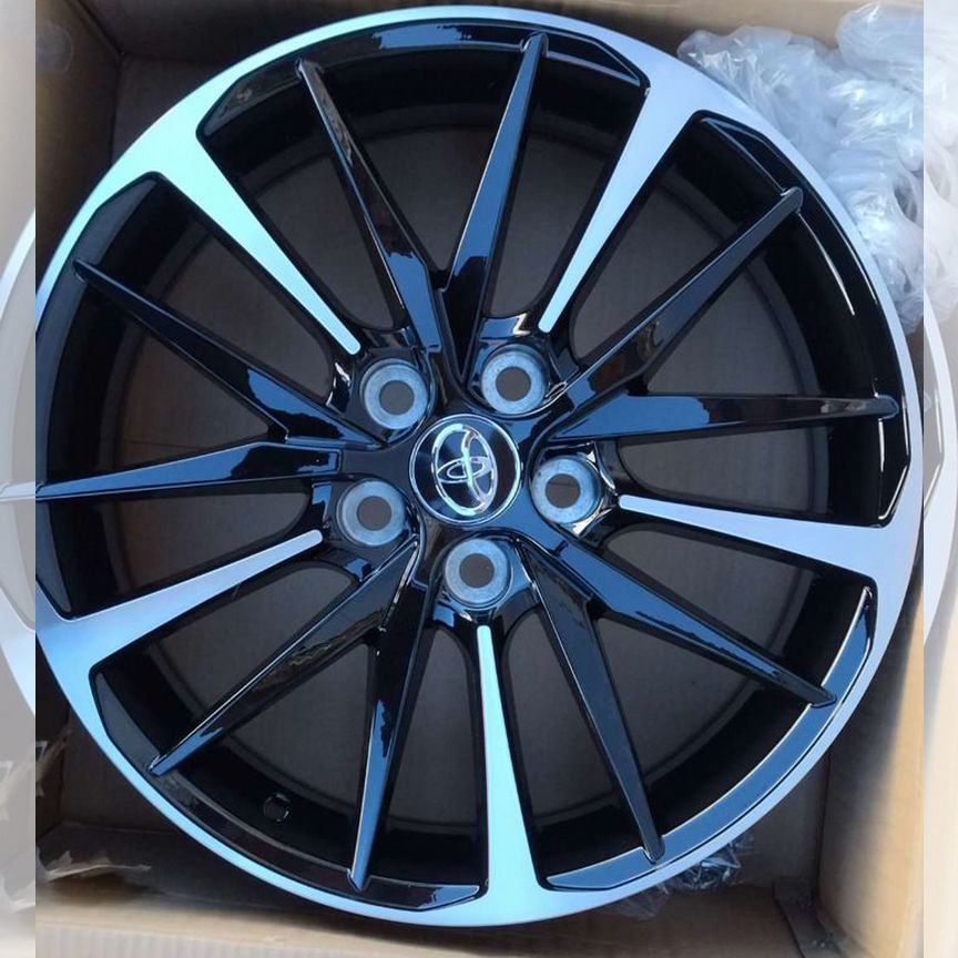 Литые диски Toyota 7×R18 5×114.3