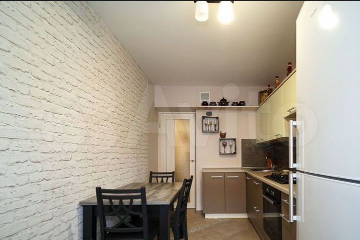 1-к. квартира, 42 м², 2/9 эт.