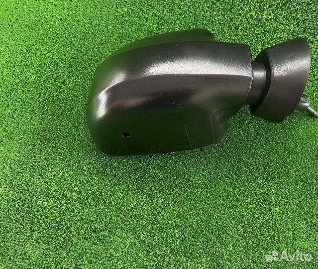 Зеркало правое Renault Duster 1