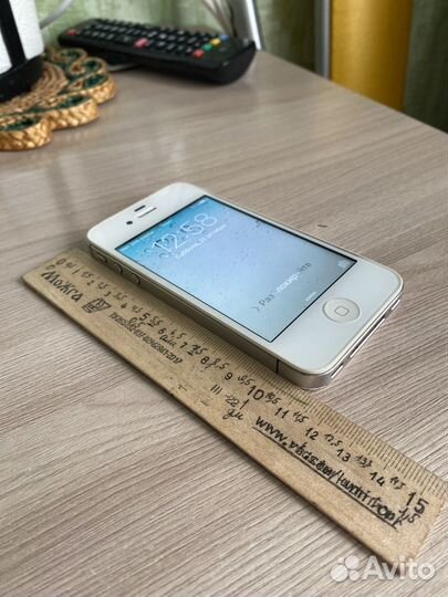 iPhone 4S, 16 ГБ