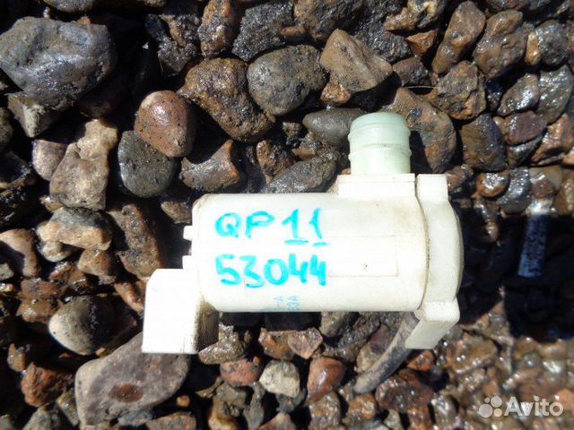 Мотор бачка омывателя передний Nissan Primera QP11