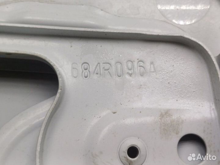 Лючок бензобака Renault Duster 1.6 K4M842 MT 2WD