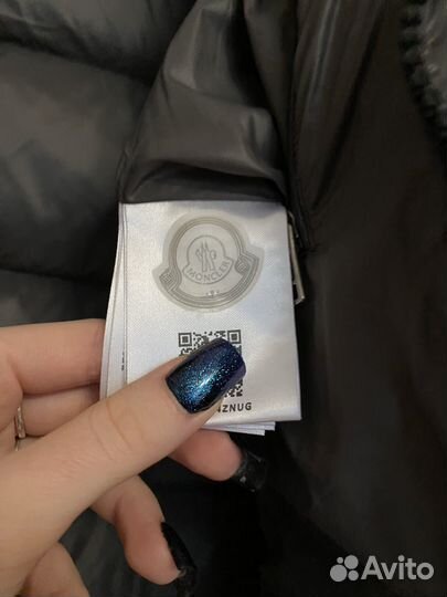 Пуховик Moncler