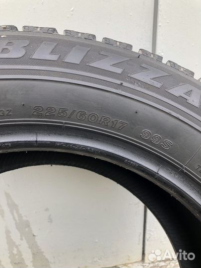 Bridgestone Blizzak Revo GZ 225/60 R17 99S