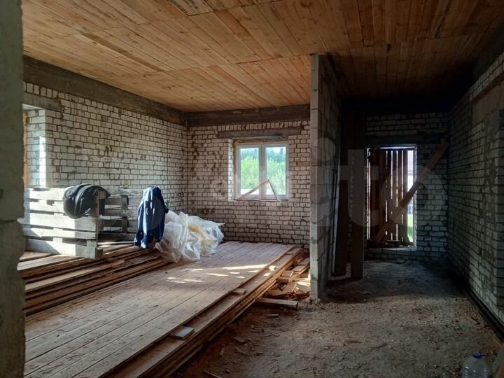 Дом 241,2 м² на участке 10,7 сот.