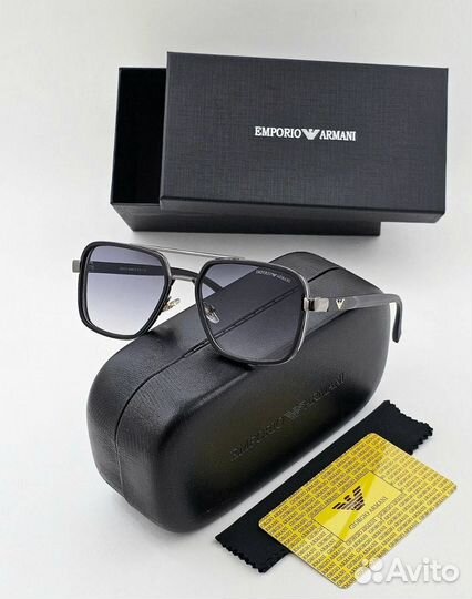 Солнцезащитные очки Emporio Armani