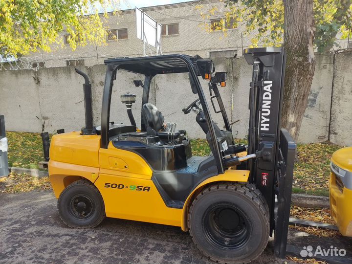 Вилочный погрузчик Hyundai 50D-9SA, 2022