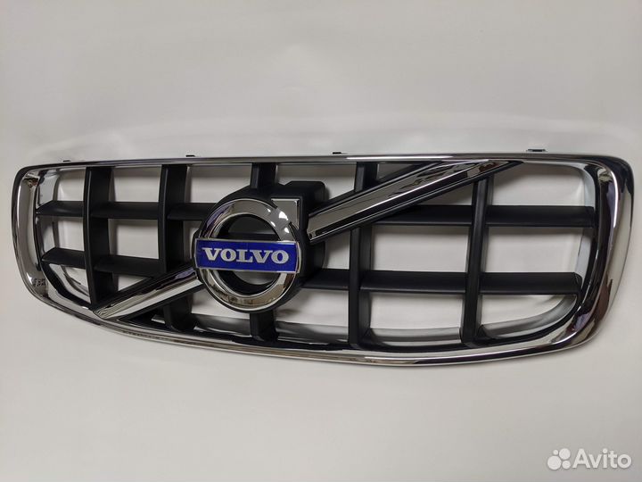 Решетка радиатора Volvo XC70 2007-2013
