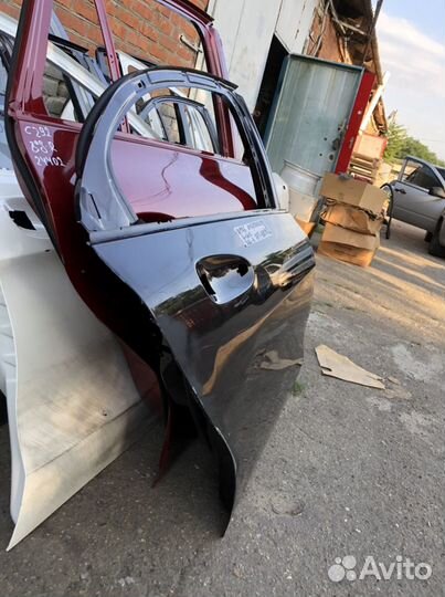 Мерседес W176 A A-class Дверь задняя правая