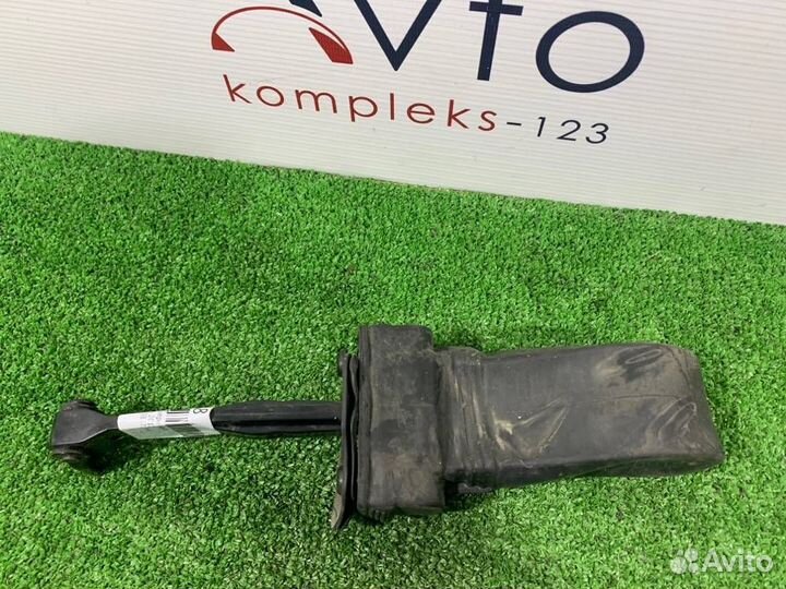 Ограничитель двери передний Audi A6 С7 chva 2012