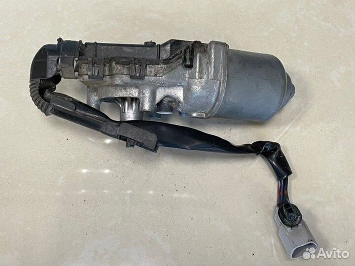 Мотор стеклоочистителя передний Toyota Corolla