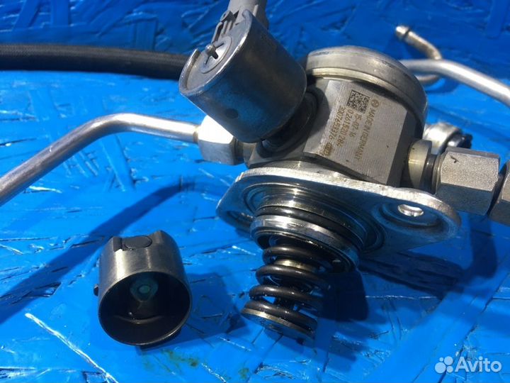 Насос топливный (тнвд) BMW 6-Series/M6