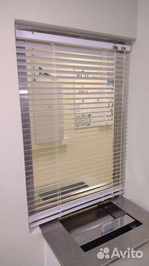 Жалюзи и рулонные шторы