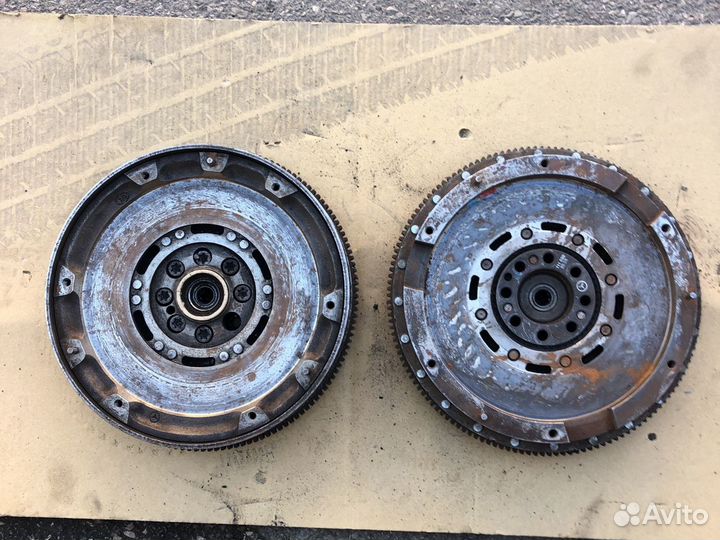 Маховик демпферный Mercedes w210 M111