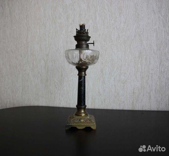 Лампа масляная, камень, бронза. Франция