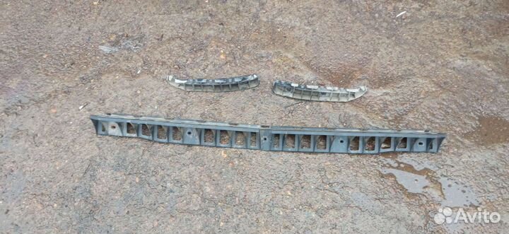 Крепления заднего бампера Шкода Йети