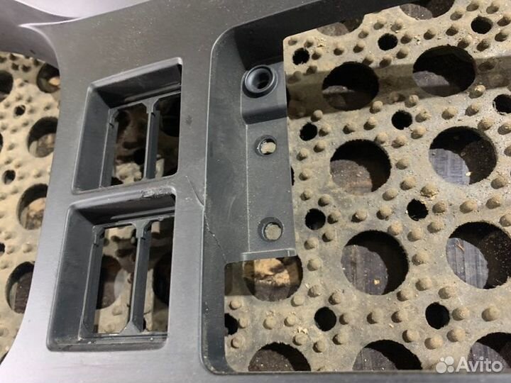 Рамка комбинации приборов Man Tgs 18.400 4X2 BLS