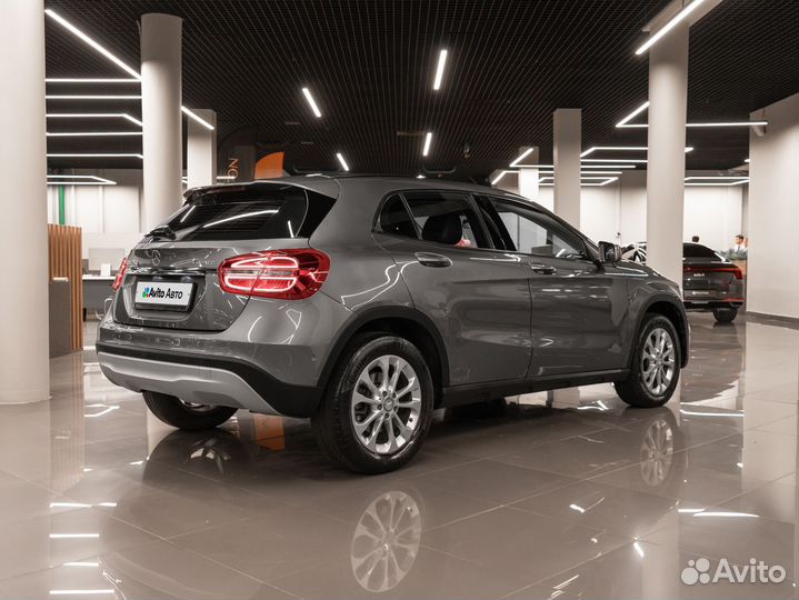 Mercedes-Benz GLA-класс 2.0 AMT, 2015, 92 720 км