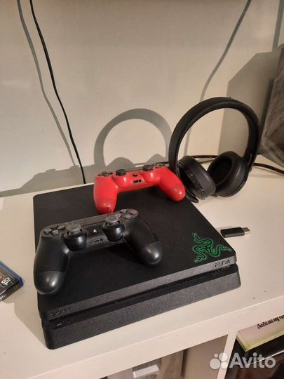 Sony playstation 4 slim 1tb + Call of DutyMW(2019)