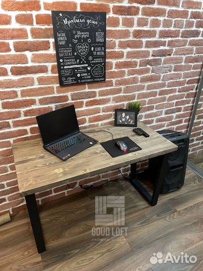 Компьютерный стол лофт
