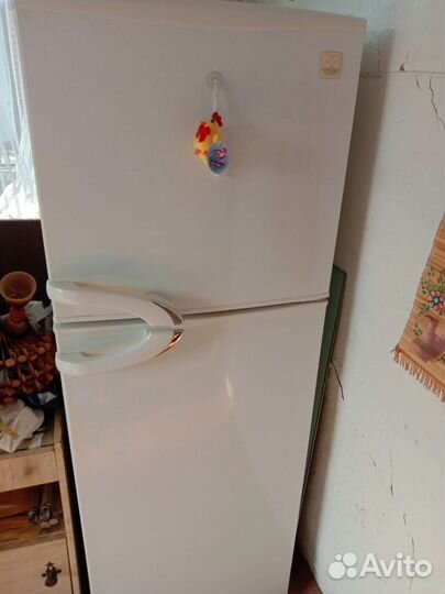 Холодильник бу маленький