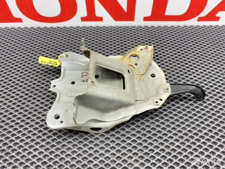 Площадка аккумулятора (акб) Honda Accord 7 CL K20A