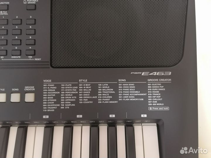 Синтезатор Yamaha psr e463
