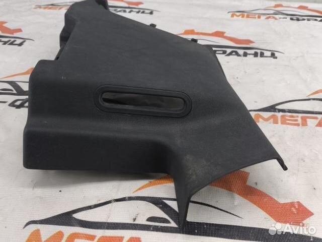 Обшивка багажника левая Citroen C4 хэтчбек 5FW