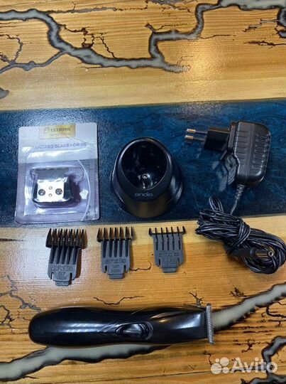 Триммер для стрижки и бороды Andis d8