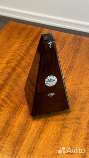 Метроном механический