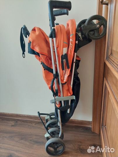 Прогулочная коляска трость