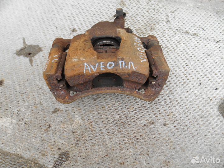 Передний левый суппорт Chevrolet Aveo T250