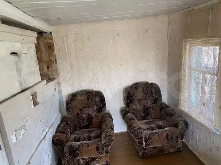 Дом 17,3 м² на участке 15 сот.