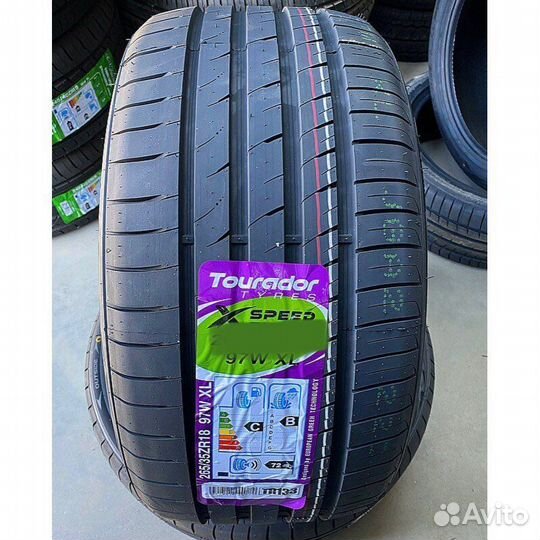Tourador X Speed TU1 225/40 R18